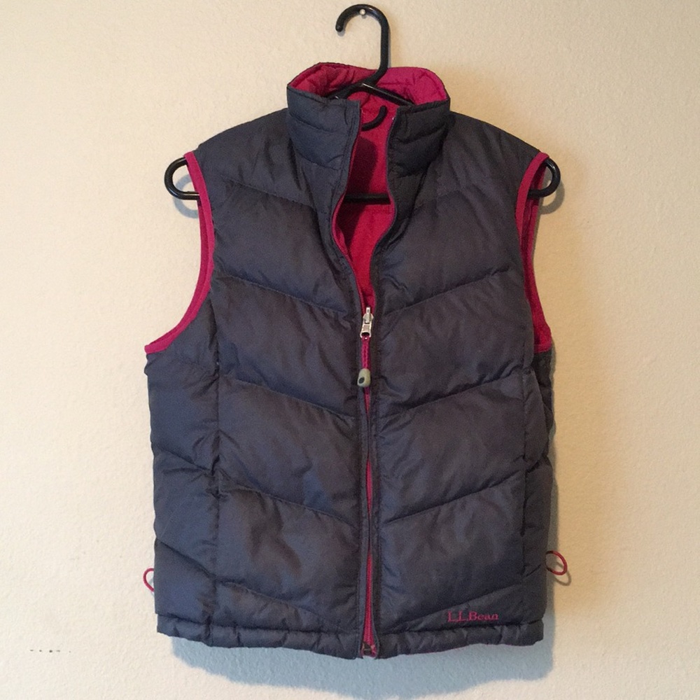 Reversible LL Bean puffy vest. Pink/gray